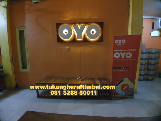 huruf timbul galvanis kudus